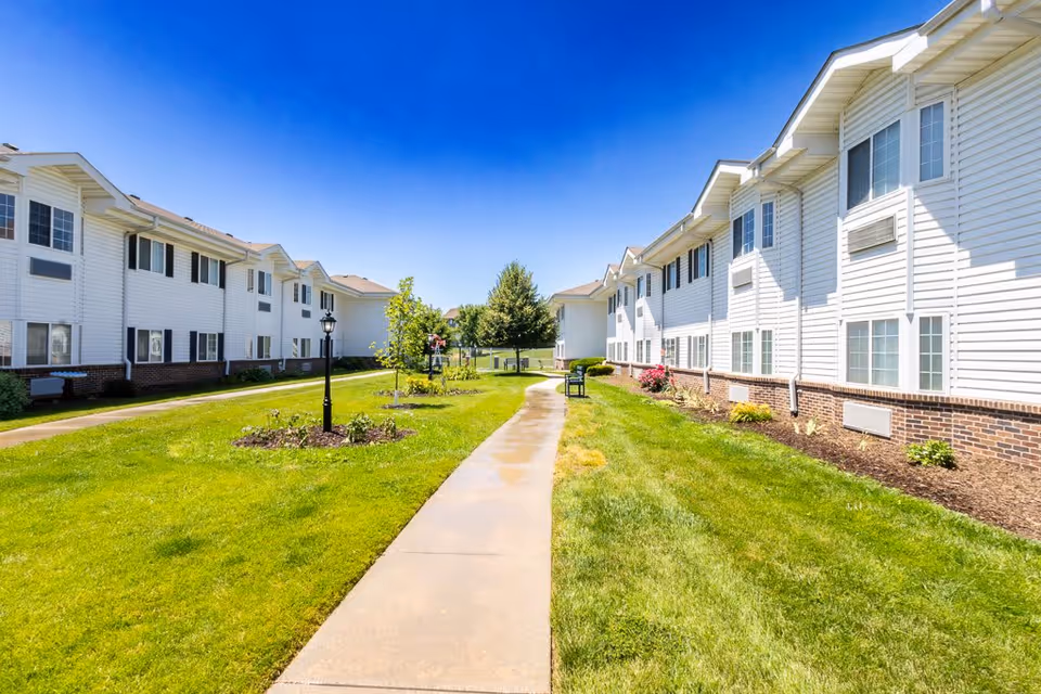 Photo 6 of Bailey Pointe at Roxbury Park