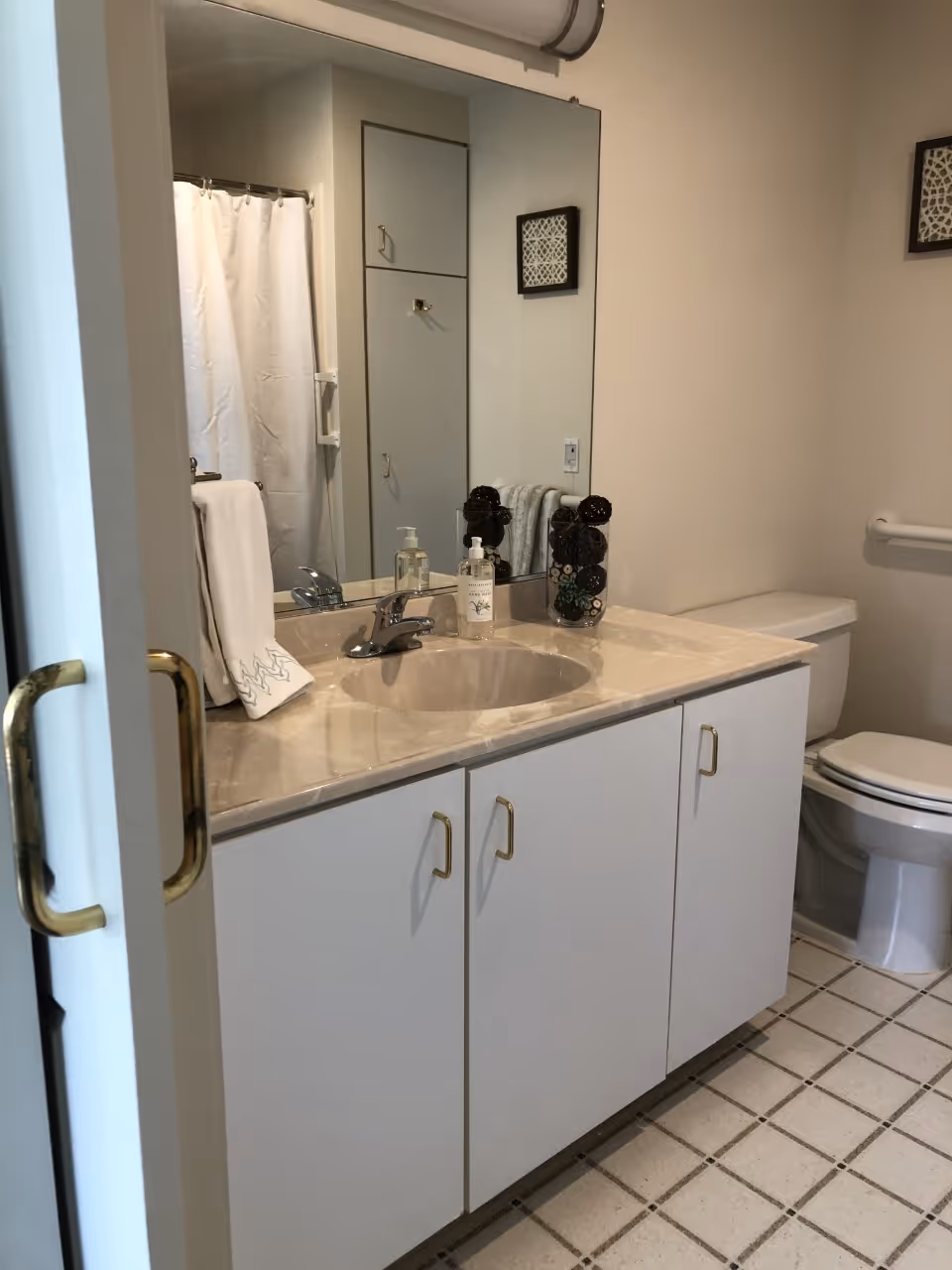 Photo 2 of Eisenberg Assisted Living Residence
