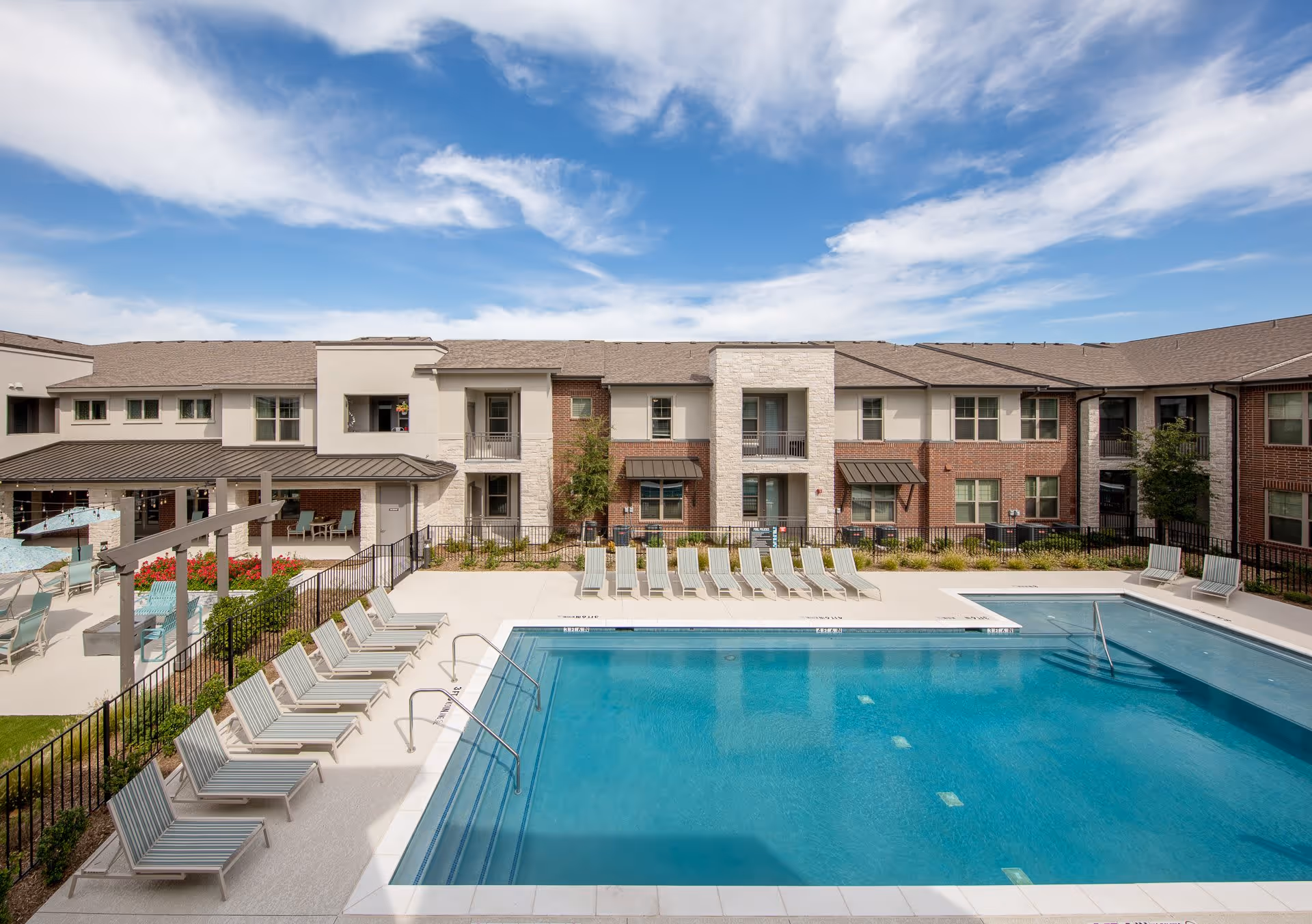 Photo 5 of The Luxe at Rowlett