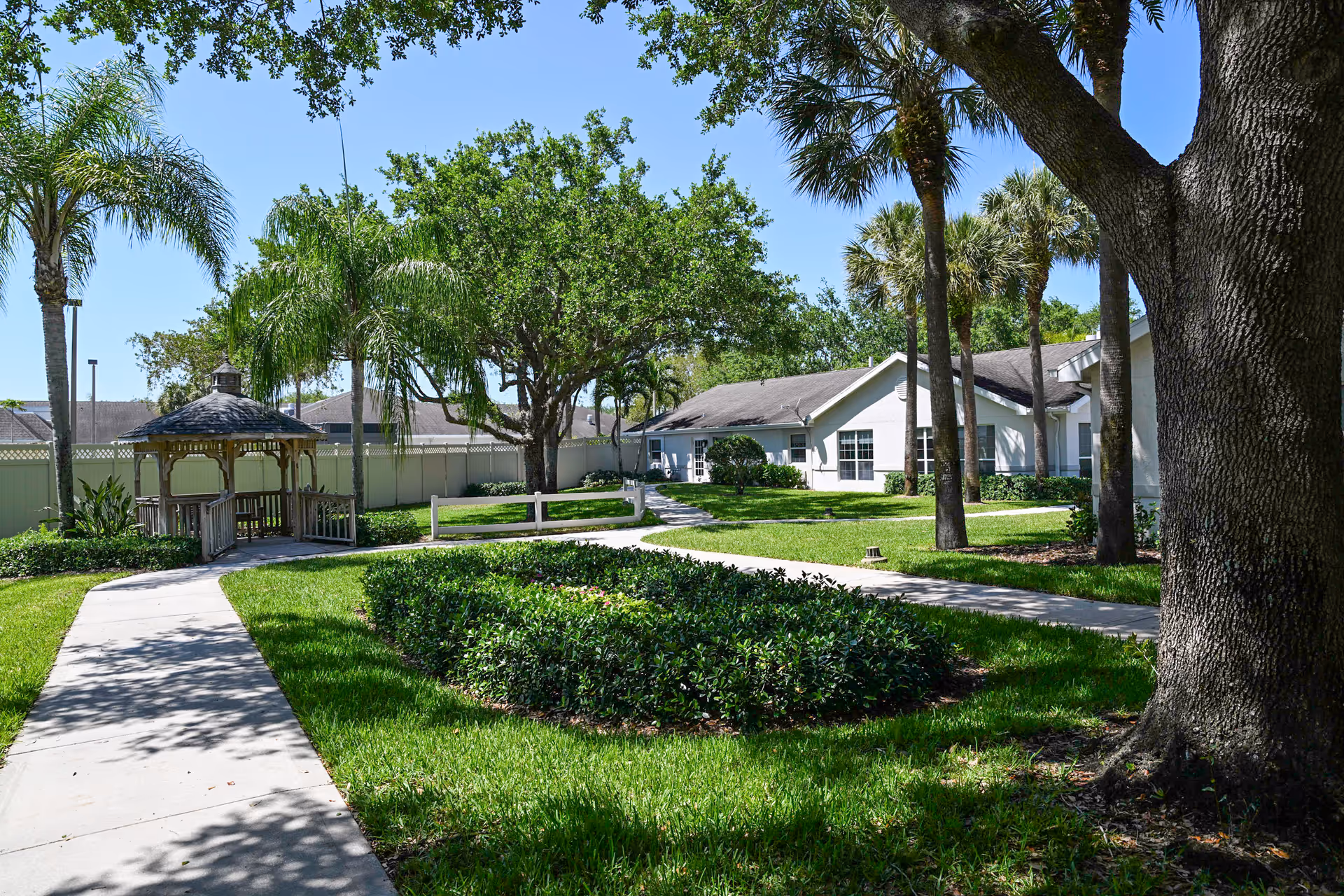 Photo 2 of Arden Courts - ProMedica Memory Care Community (Delray Beach)