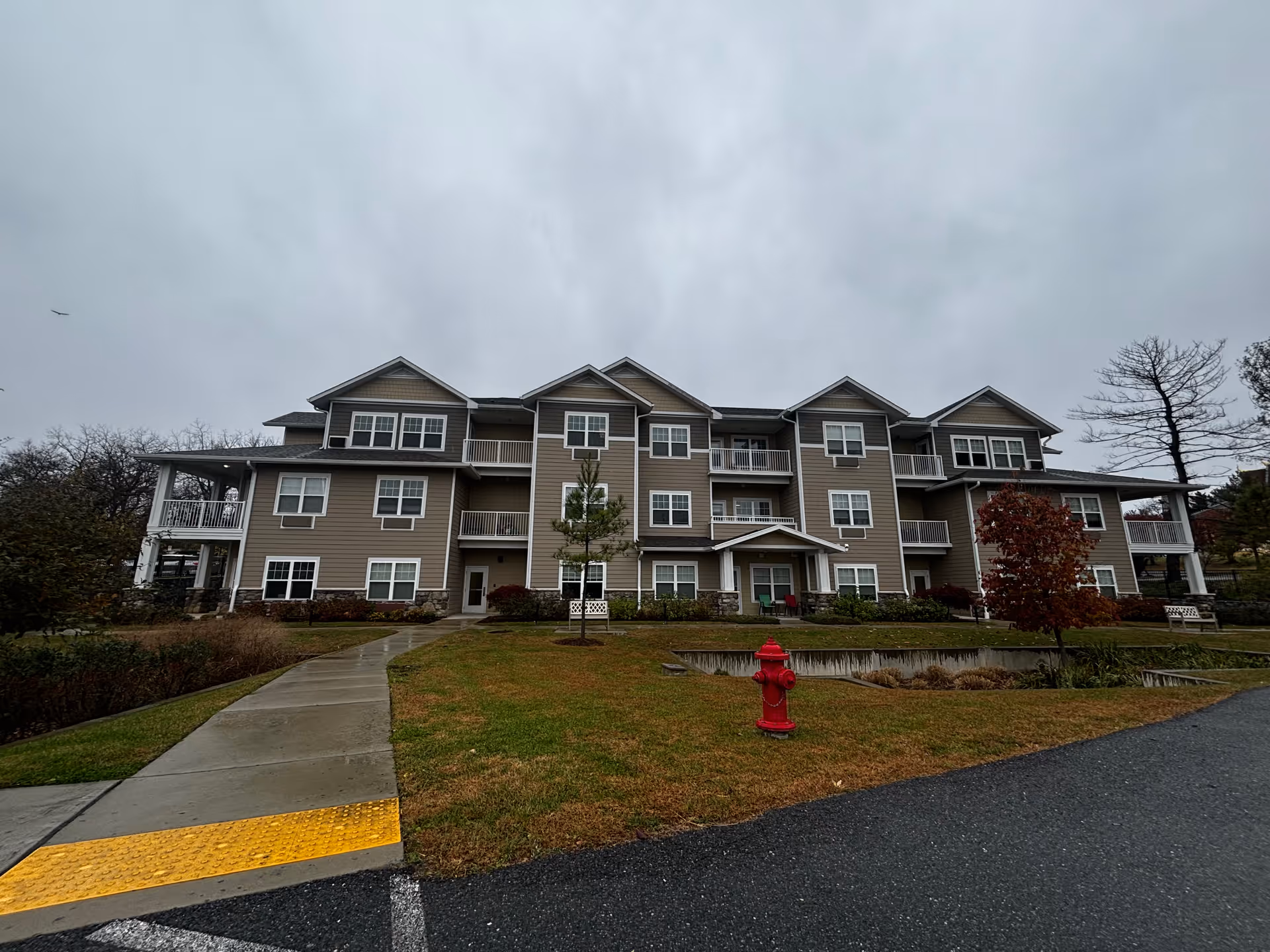 Photo of Wilshire Estates Gracious Retirement Living