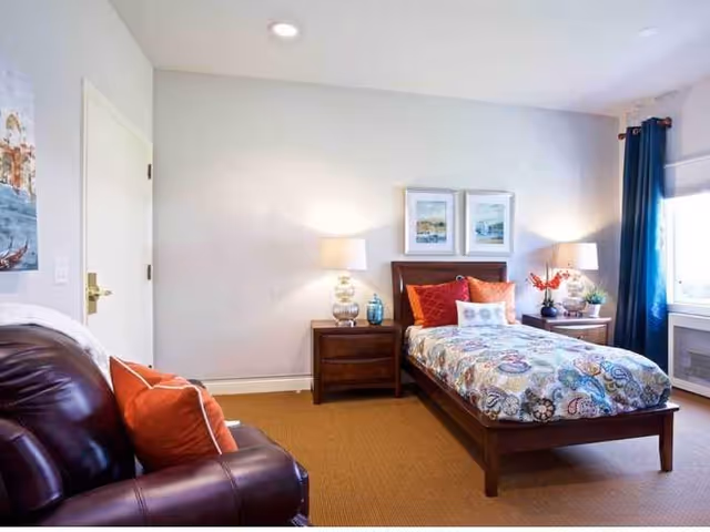 Photo 43 of Oakland Heights Senior Living