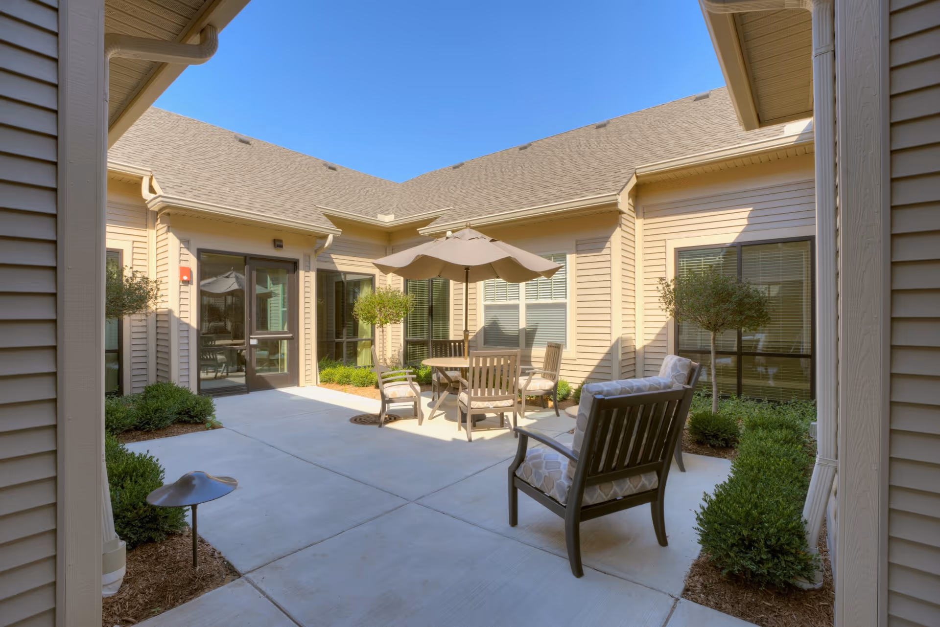 Photo 2 of American House Freedom Place Roseville