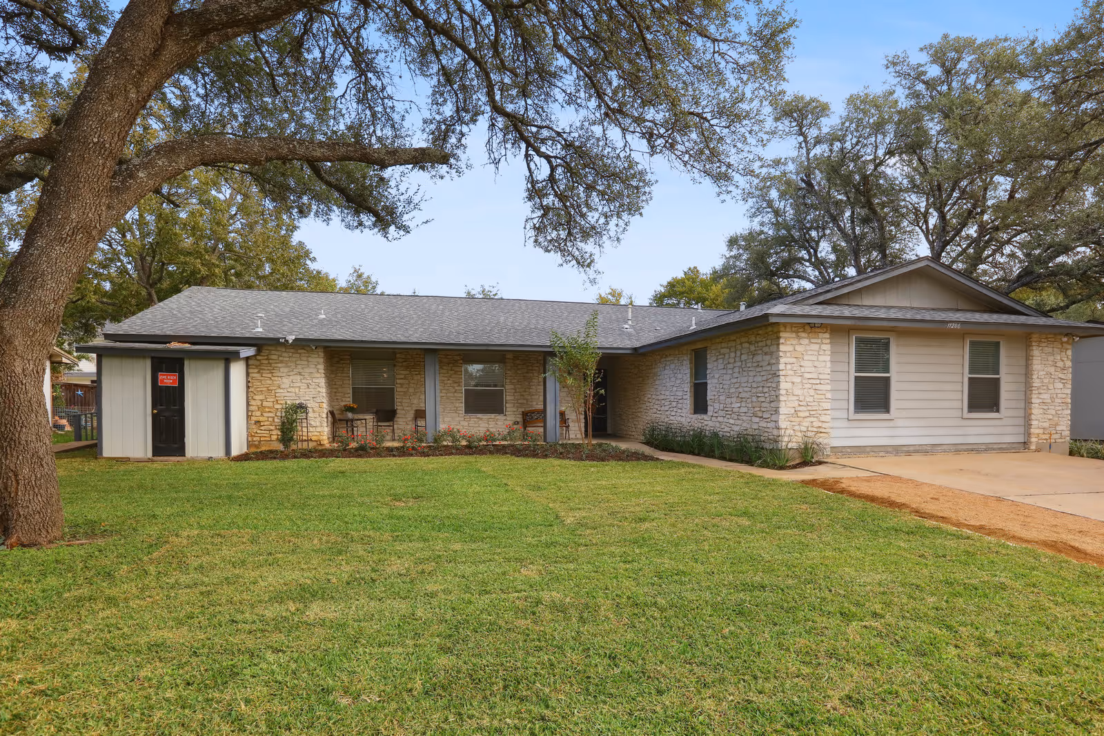 Photo of Silverleaf Eldercare at Lakeline