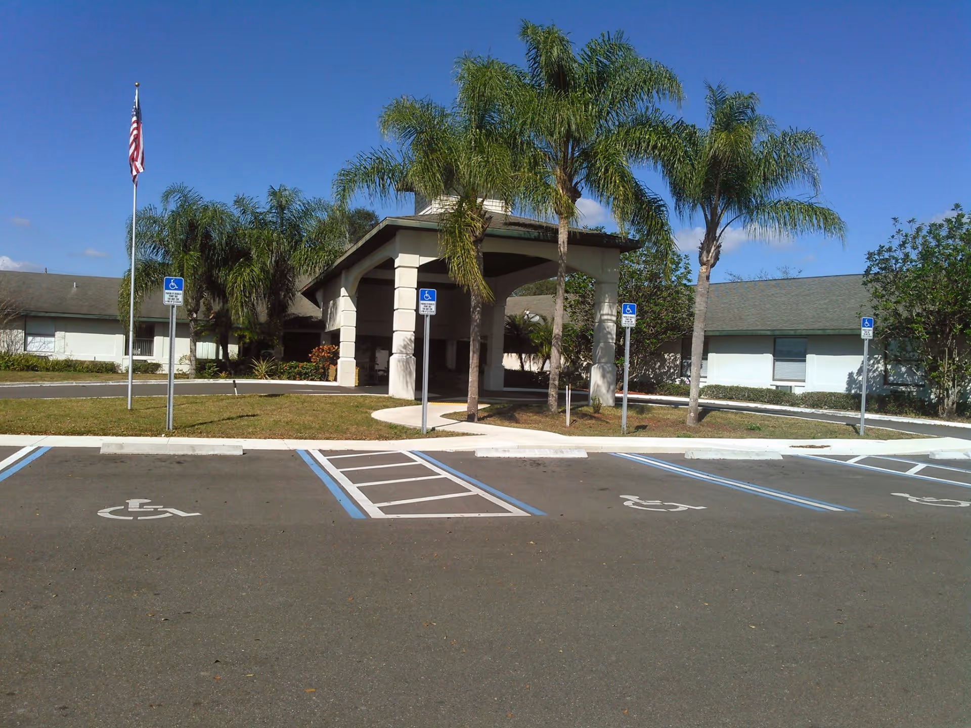 Photo 3 of Sunny Hills Alf - Assisted Living Facility Sebring