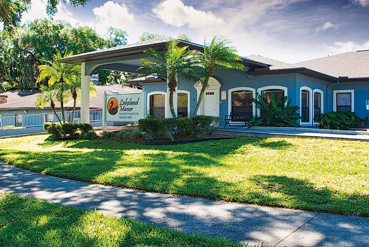 Photo of Lakeland Manor Assisted Living Facility