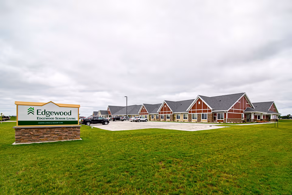 Photo of Edgewood Jamestown