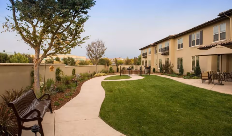 Photo 3 of Oakmont of Folsom