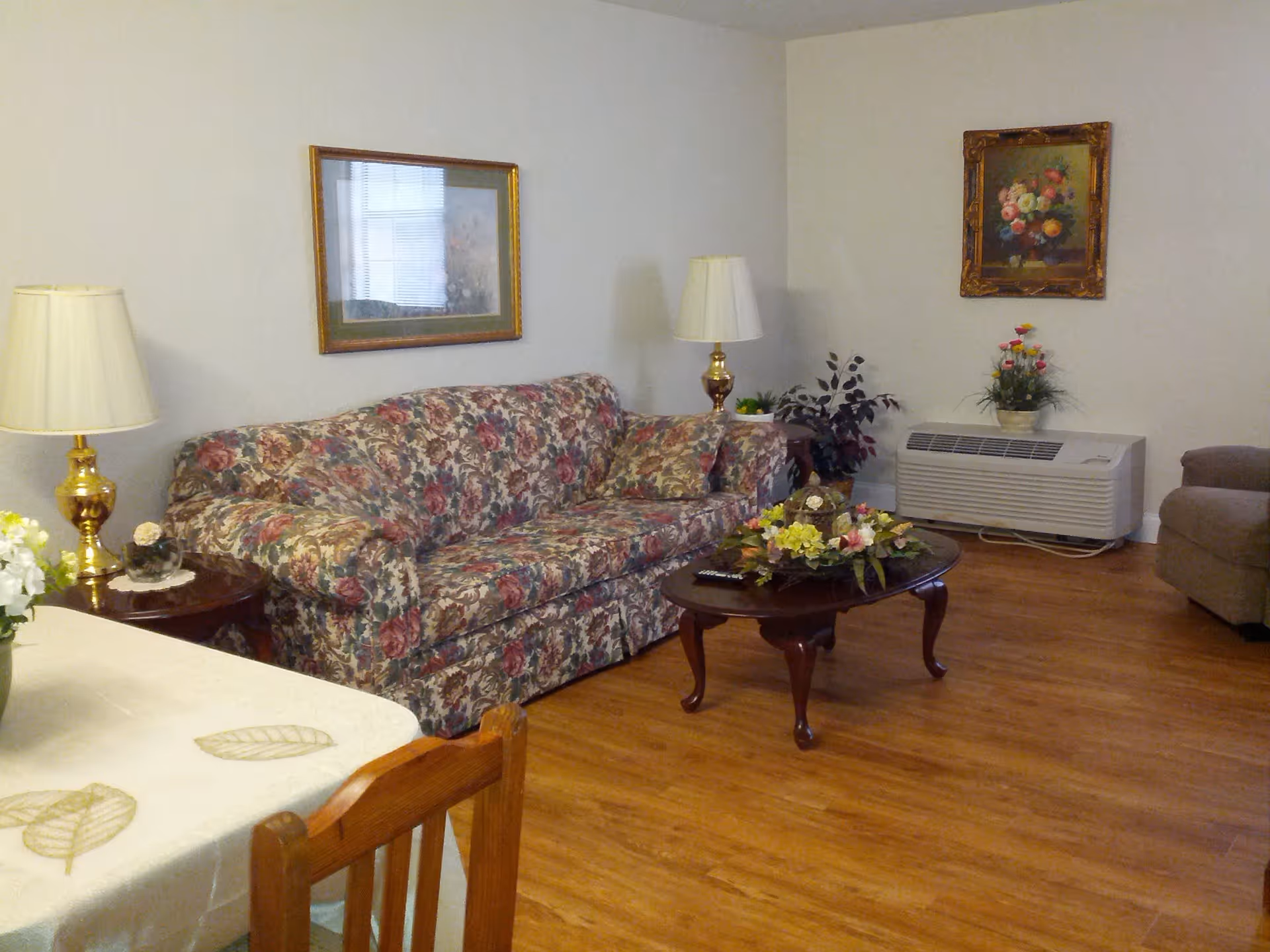 Photo 4 of East Ridge Residence