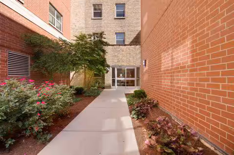 Photo 2 of Senior Suites of Joliet