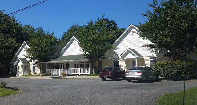 Photo of Peartree House Assisted Living Shadow Oak Lane