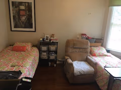 Photo 3 of Esther's Place at Pinewood