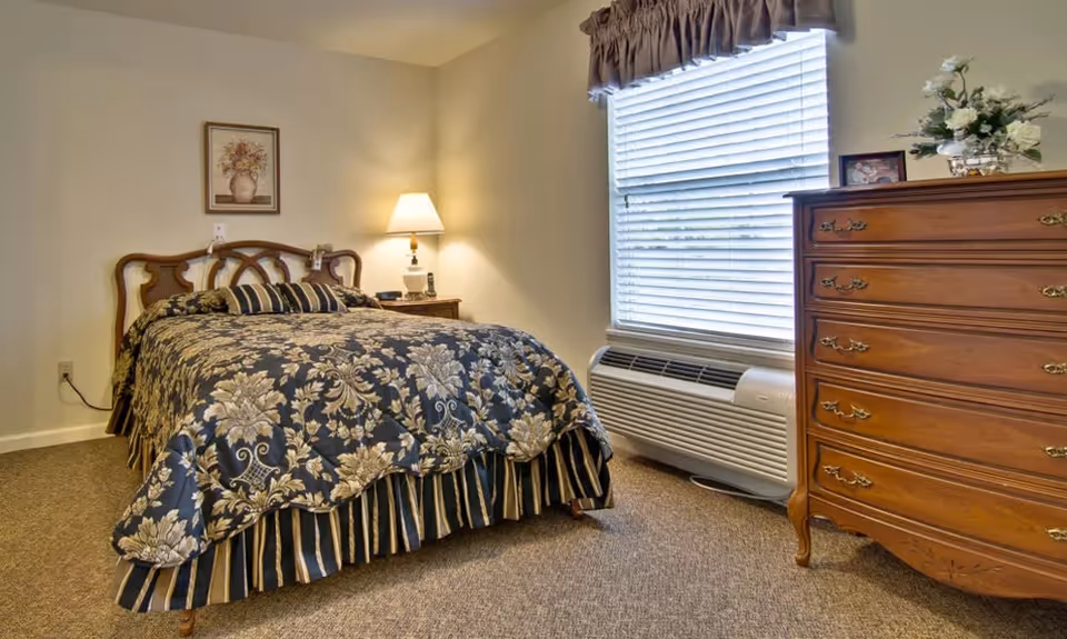Photo 4 of Jefferson Gardens Senior Living