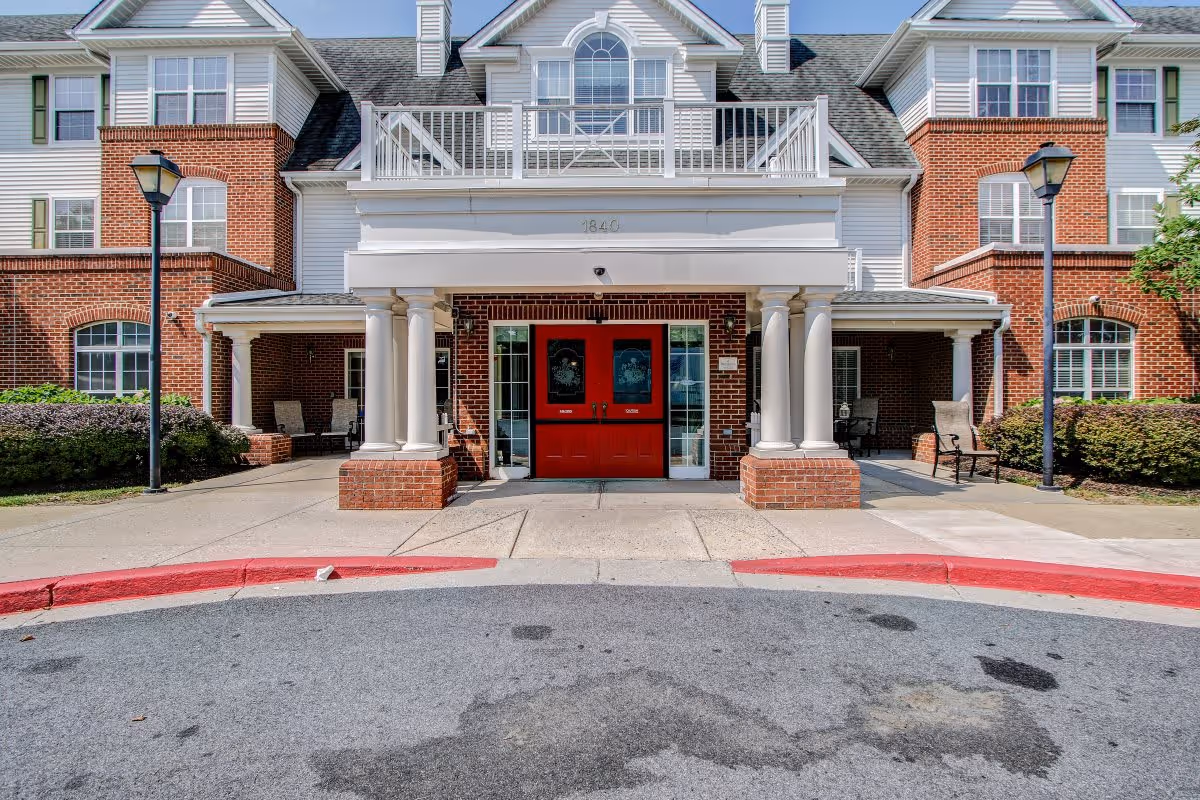 Photo of Charter Senior Living of Woodholme Crossing