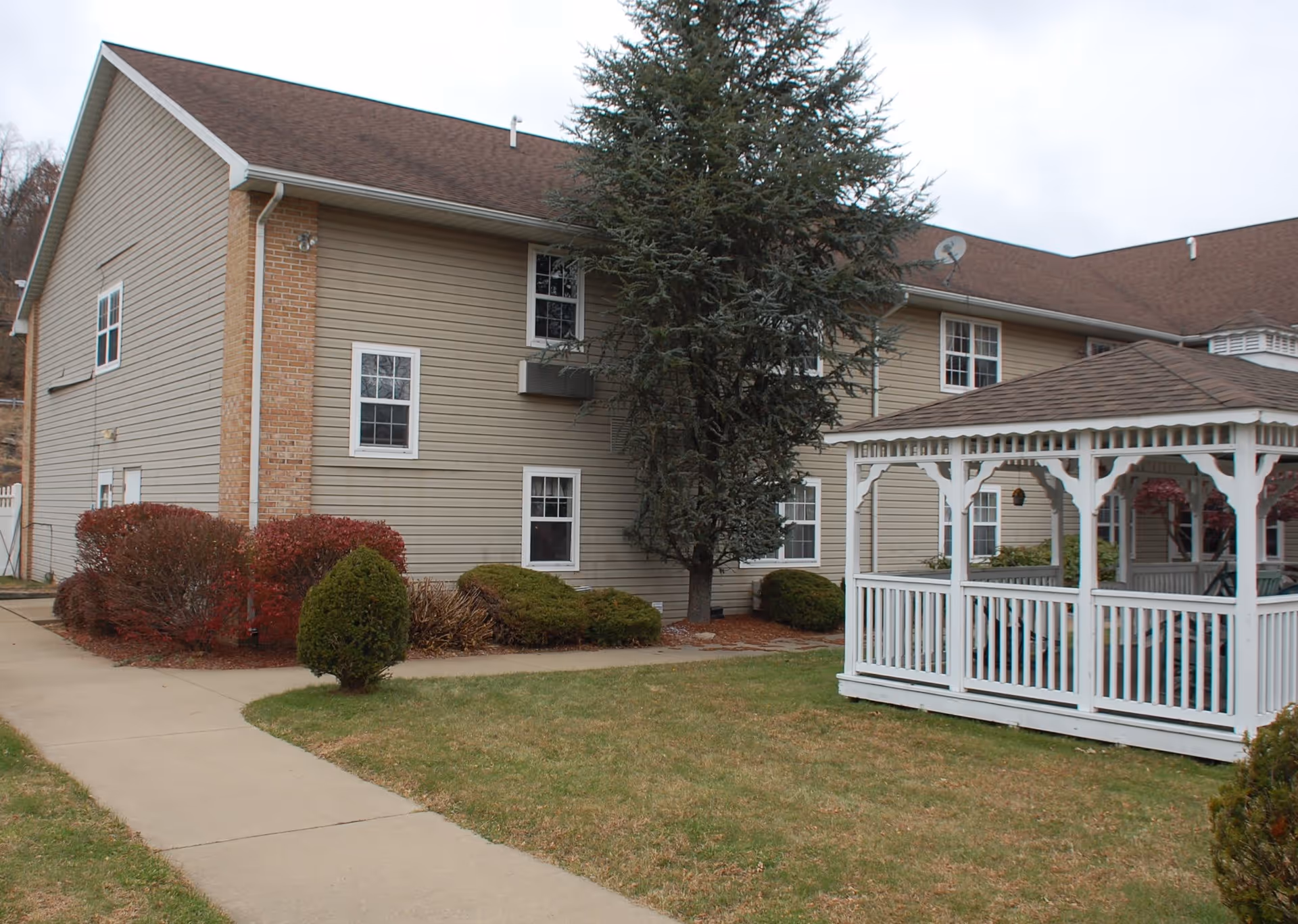Photo 2 of Cambridge Riverview Senior Living