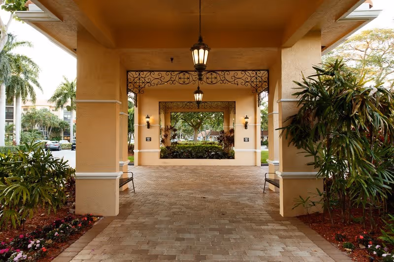 Photo 6 of Oakbridge Terrace Assisted Liv Res At Edgewater At Boca Pointe
