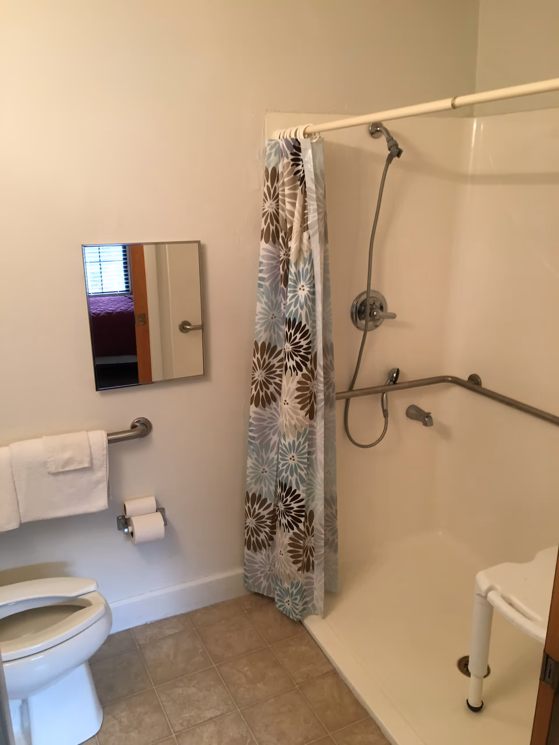 Photo 11 of Oakridge Assisted Living Facility