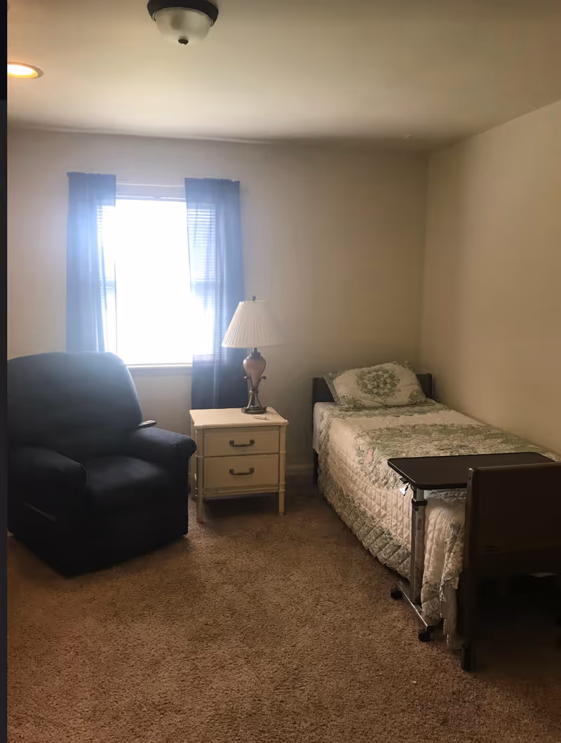 Photo 7 of Sunset Pines Adult Foster Care