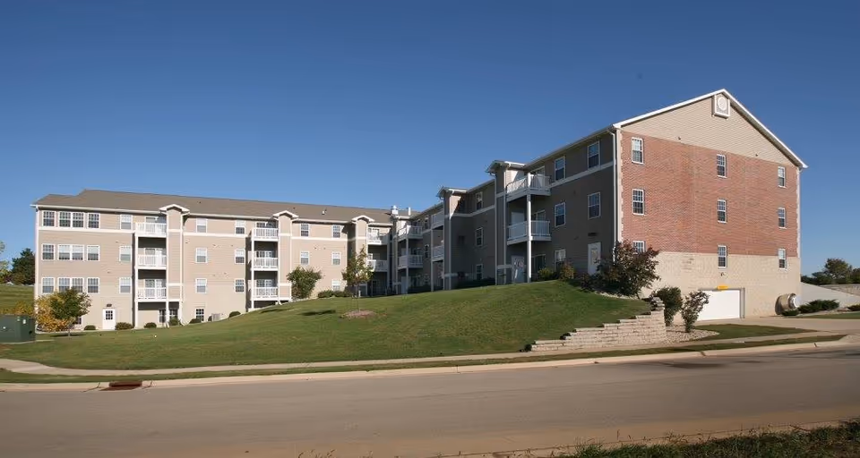 Photo 3 of Oak Park Place Dubuque