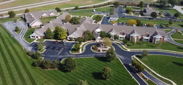 Photo 3 of Heritage Pointe of Huntington