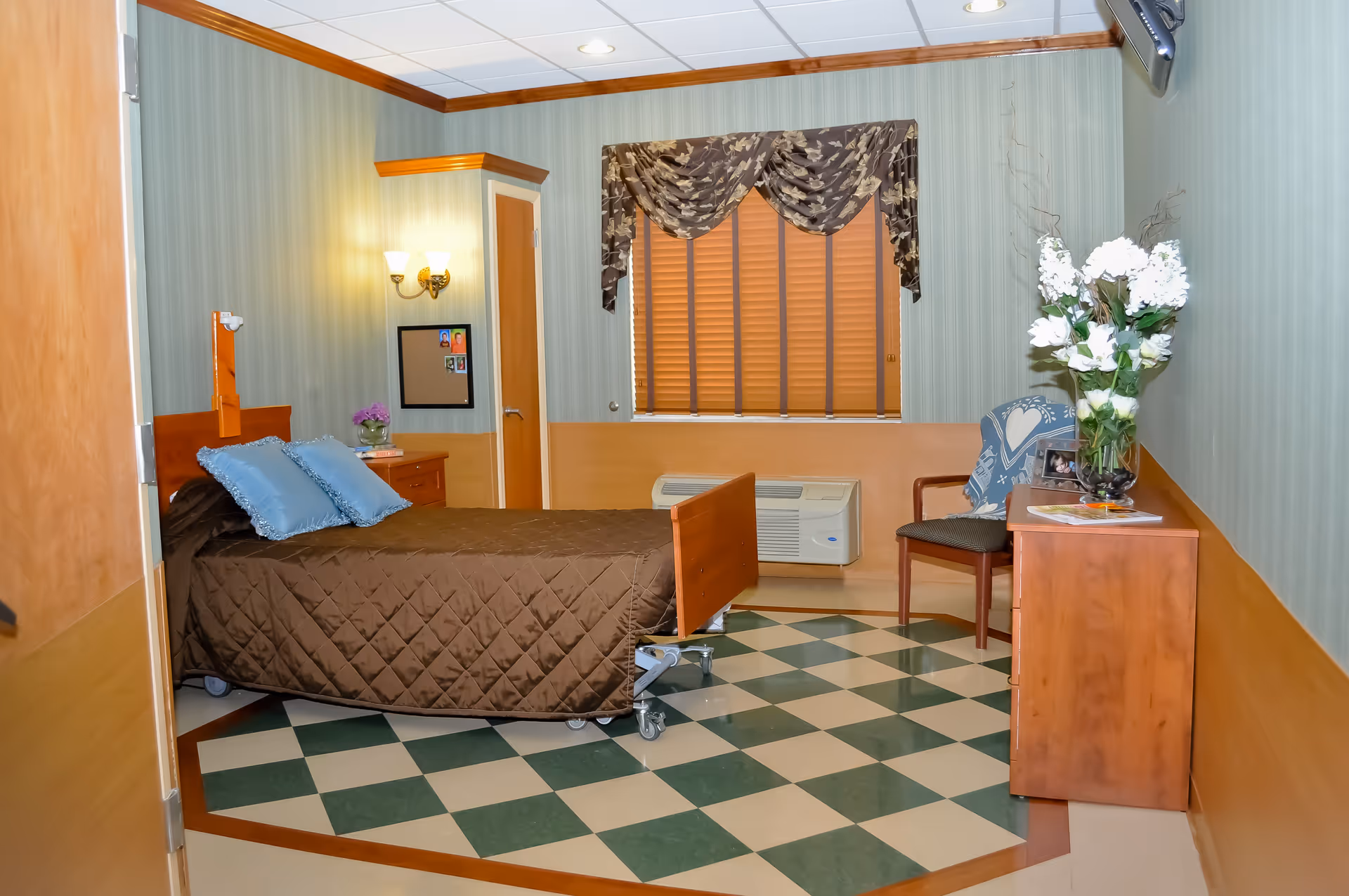 Photo 14 of Brookhaven Town House-adults