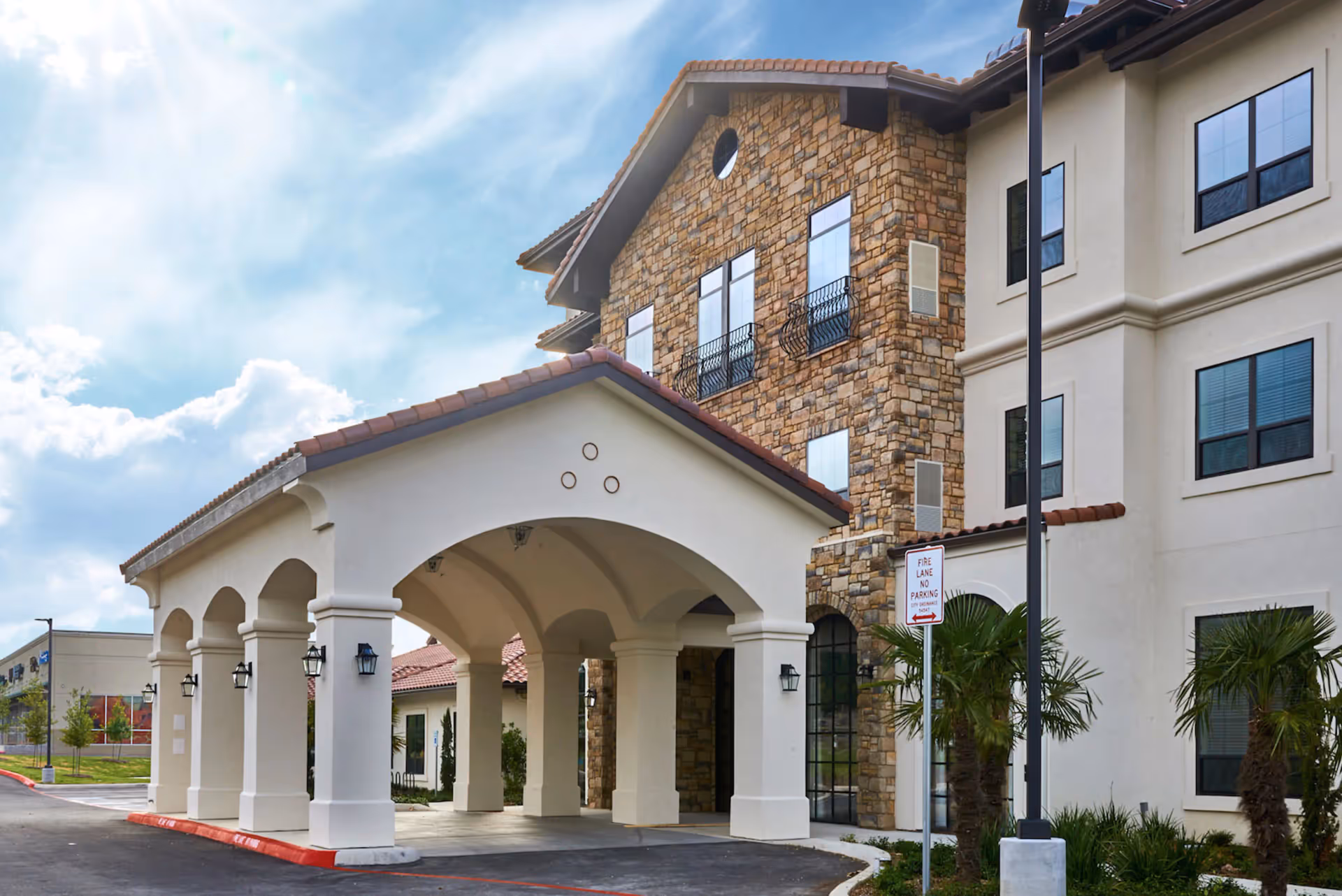 Photo 2 of Lynridge of San Antonio Assisted Living & Memory Care