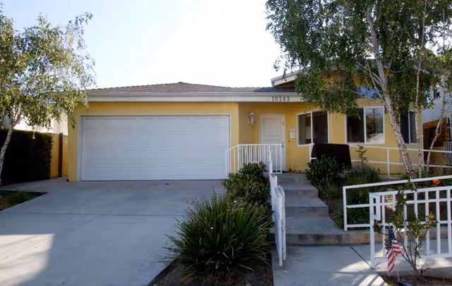 Photo of Ayres Residential Care Homes, Century City