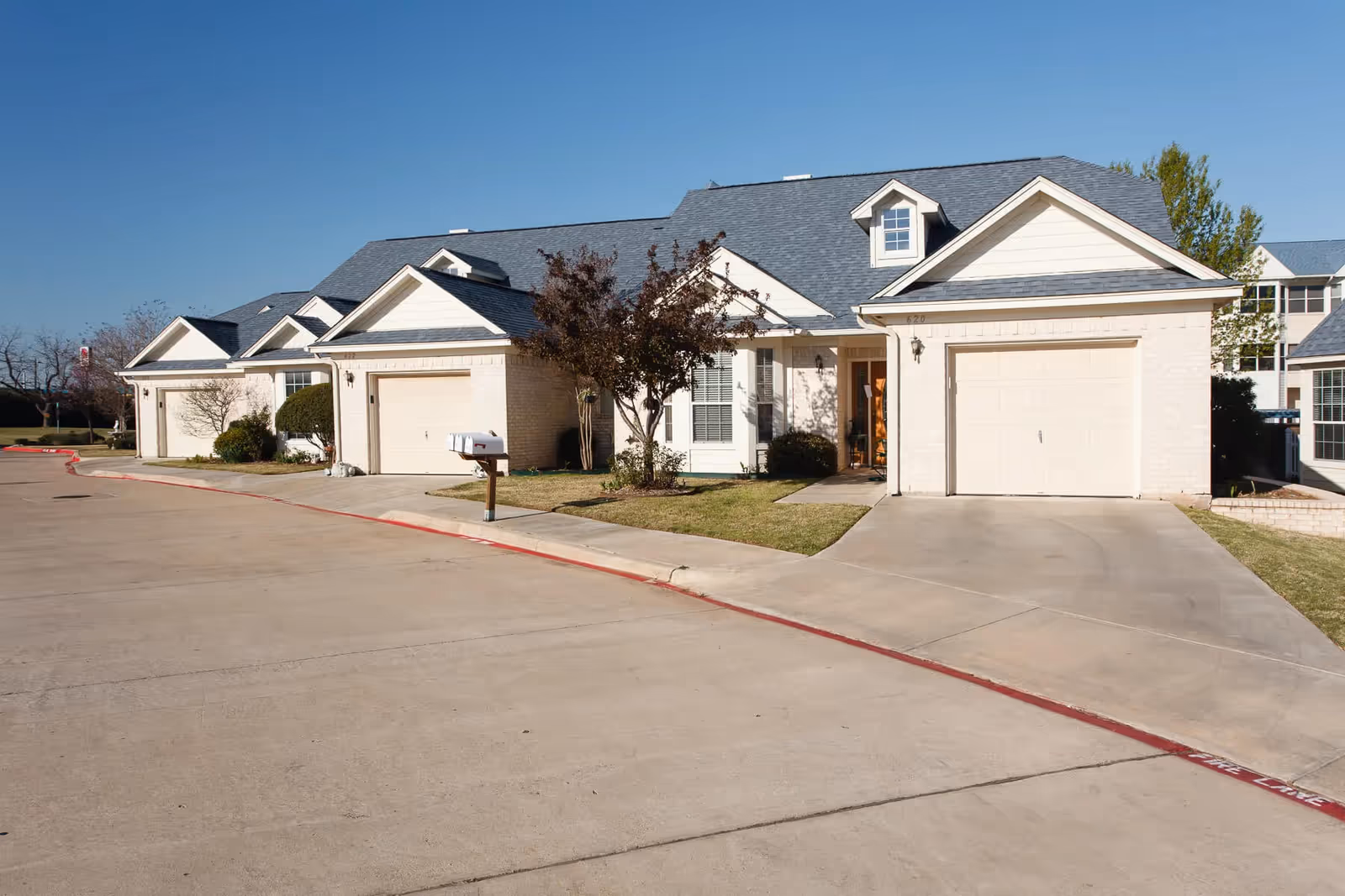 Photo 2 of Lakestone Terrace Senior Living