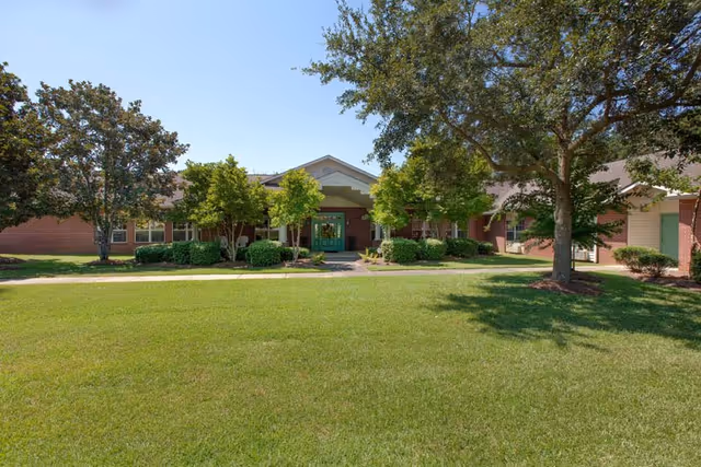 Photo of Knollwood Pointe Assisted Living and Memory Care