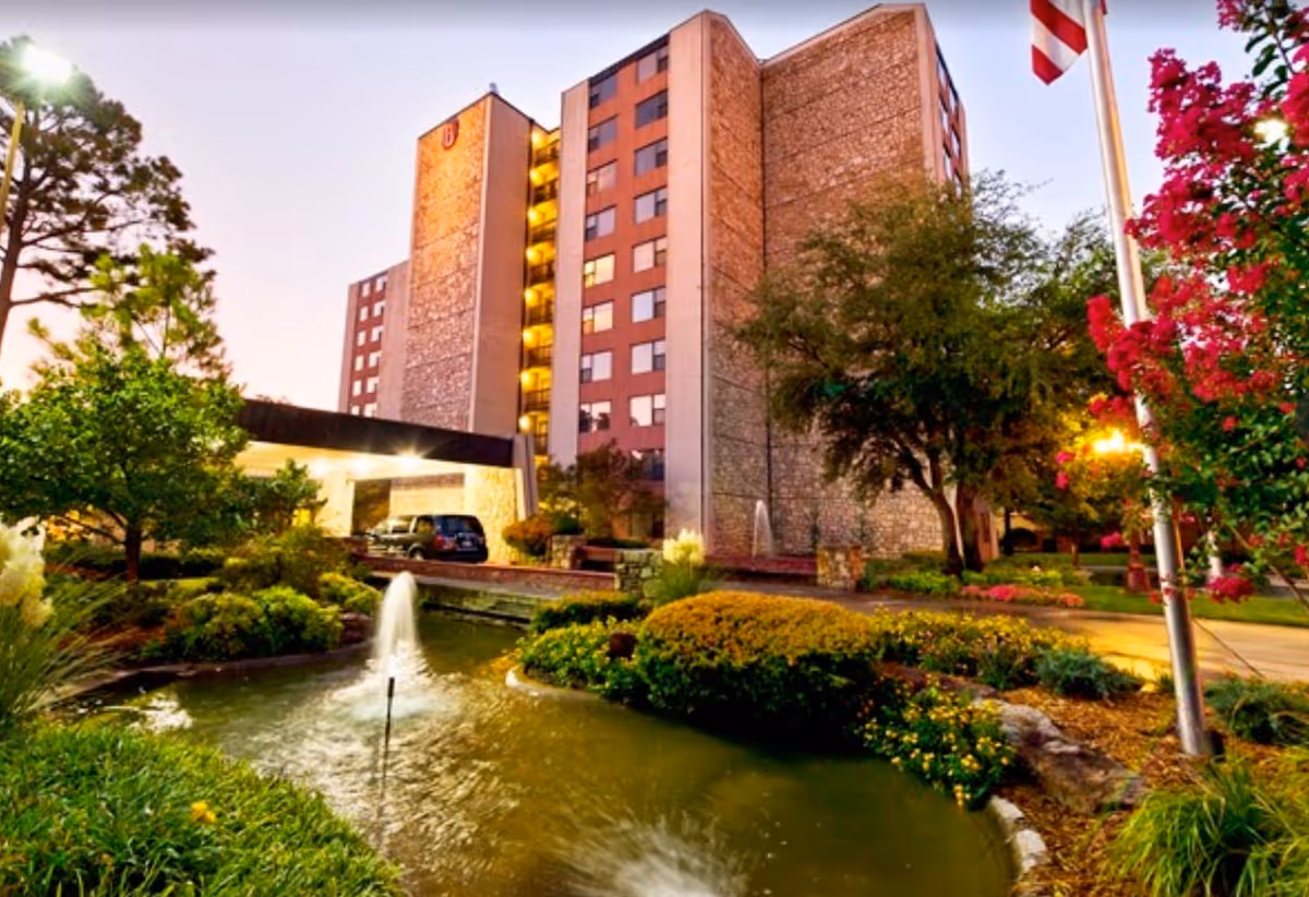 Photo of Senior Star at Burgundy Place