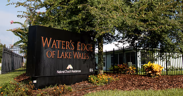 Photo 7 of Water's Edge of Lake Wales