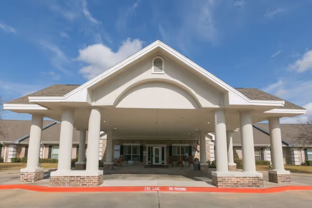 Photo 2 of Legend Oaks Healthcare and Rehabilitation Center - Northwest Houston