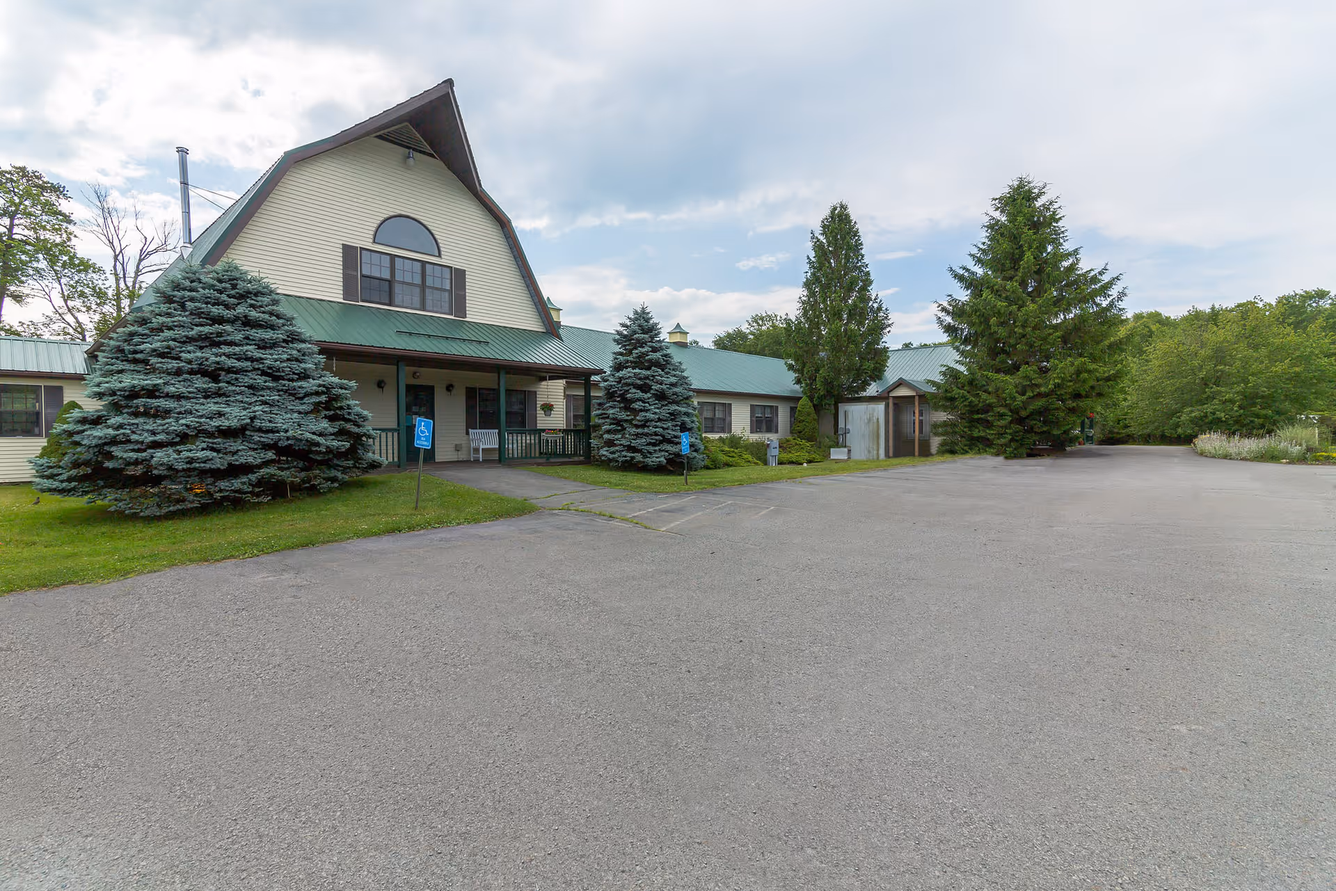Photo 2 of Twin Cedar Senior Living