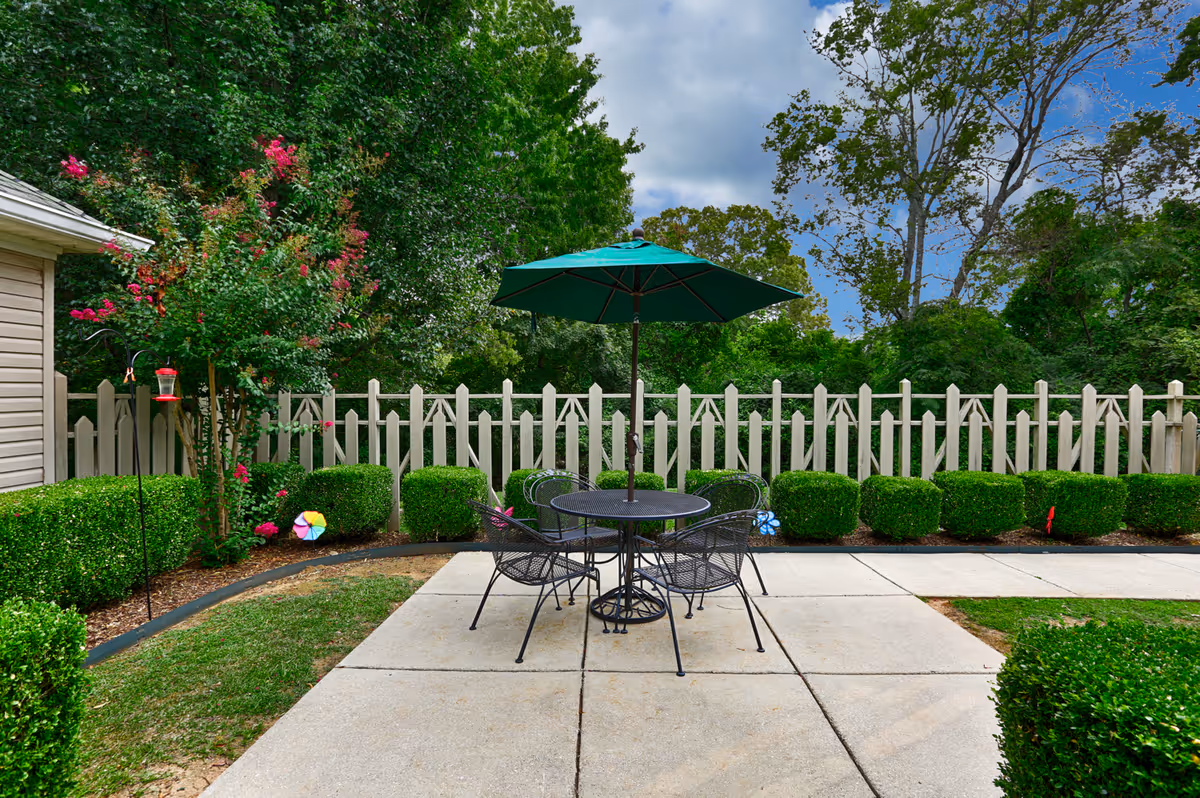 Photo 2 of Country Cottage Russellville