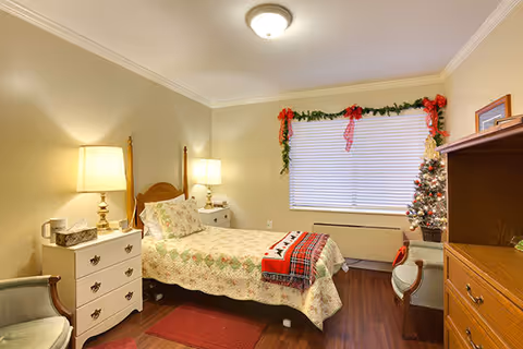Photo 3 of The Oaks-Scenic View (Assisted Living)