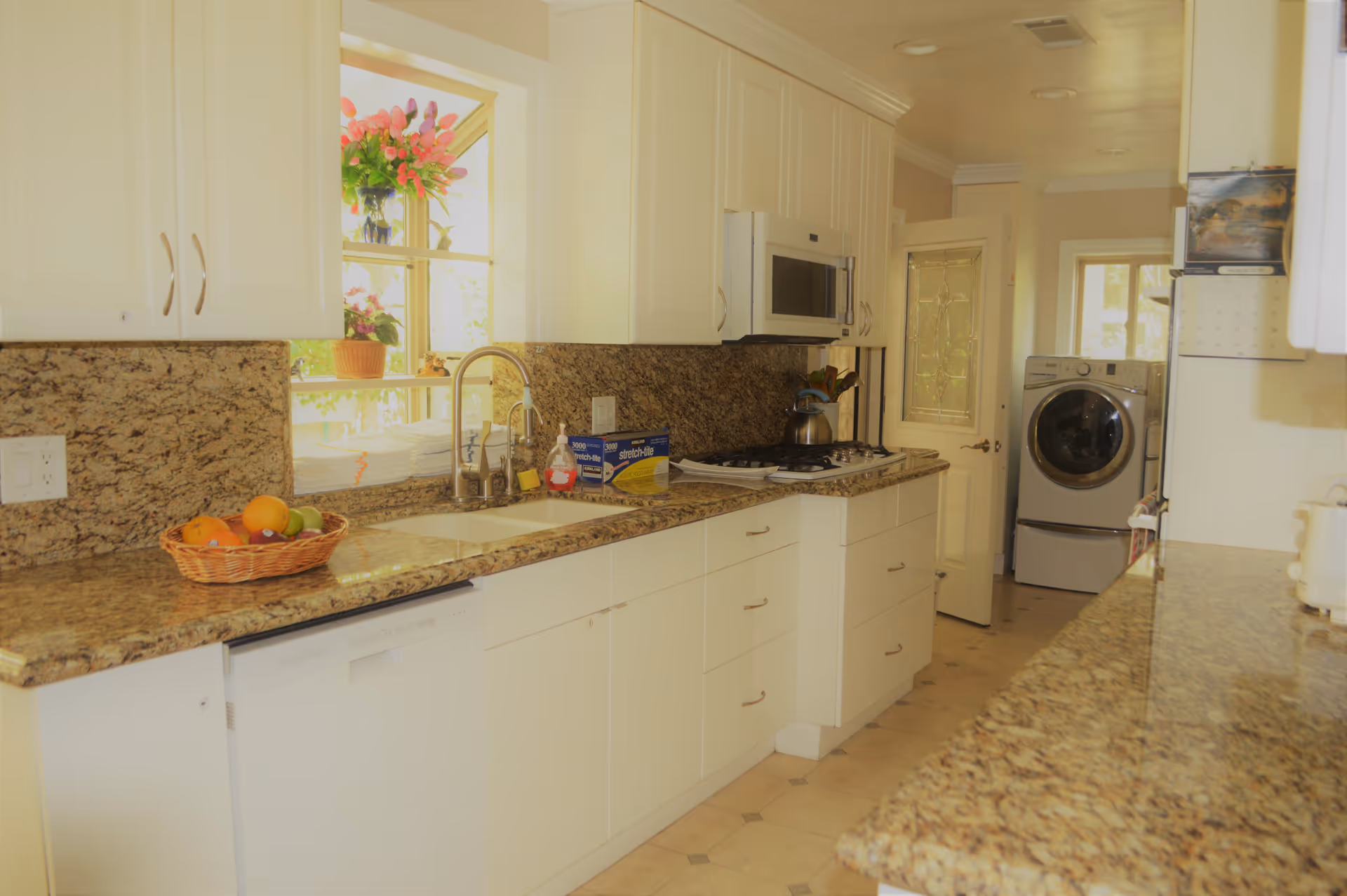 Photo 3 of Encino Gardens