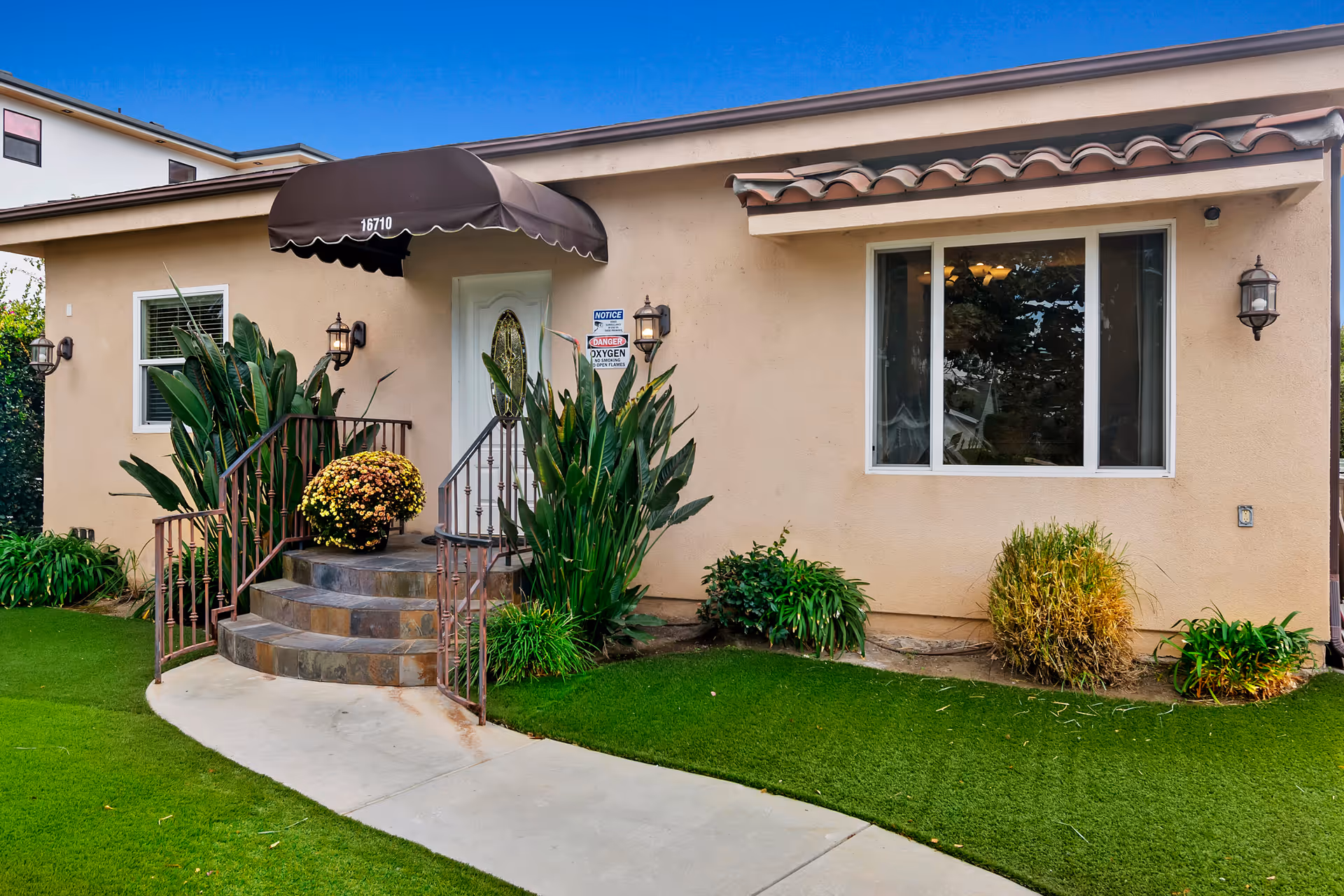 Photo of Elegant Senior Living Encino