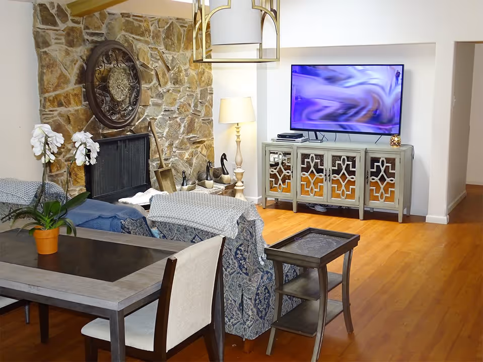 Photo 5 of At Home Luxury Living
