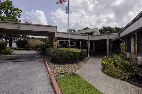 Photo 2 of Lawrence Street Health Care Center