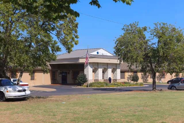 Photo 2 of Carrollton Health & Rehabilitation Center