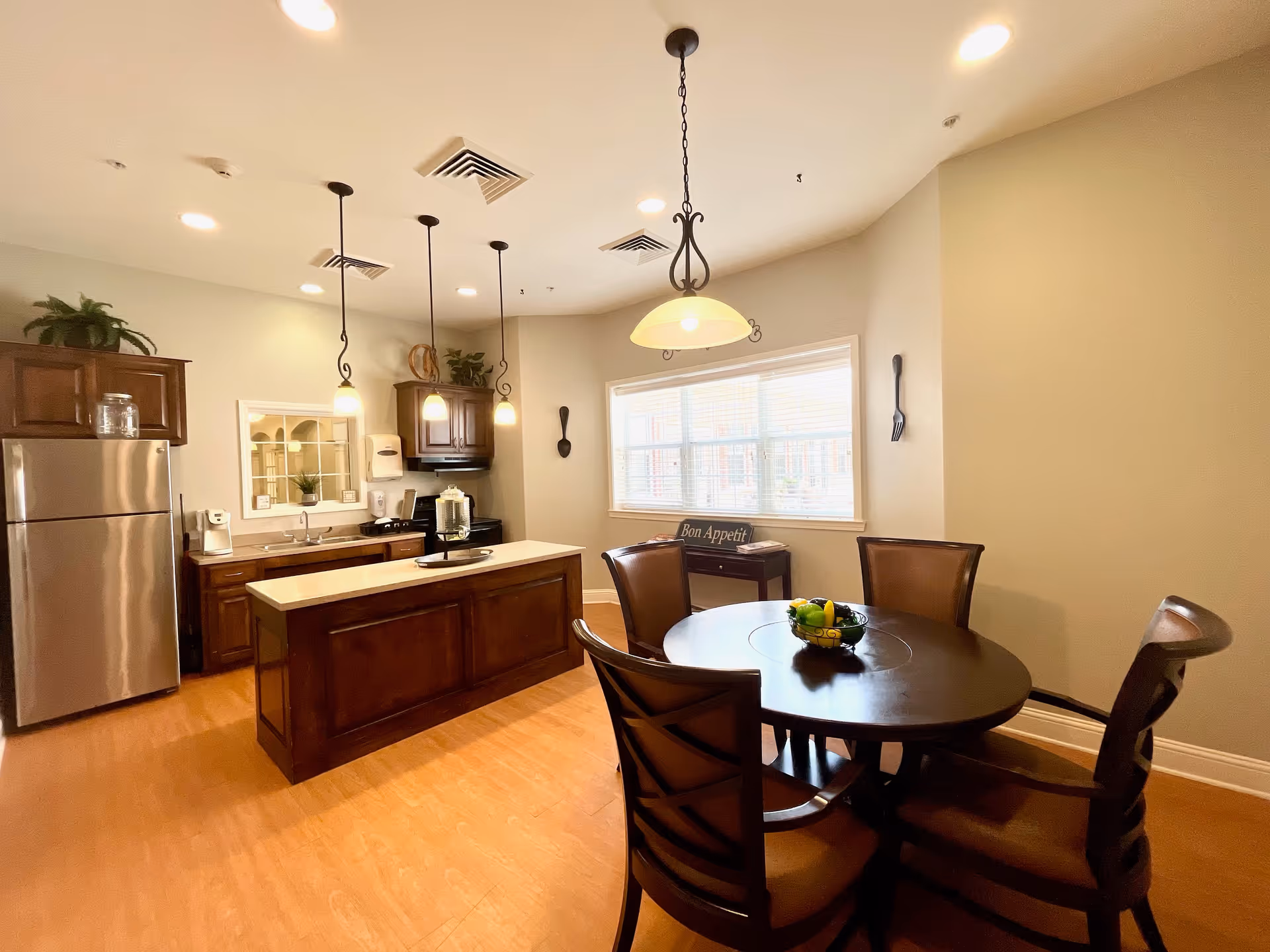 Photo 2 of Creekside Alzheimer's Special Care Center