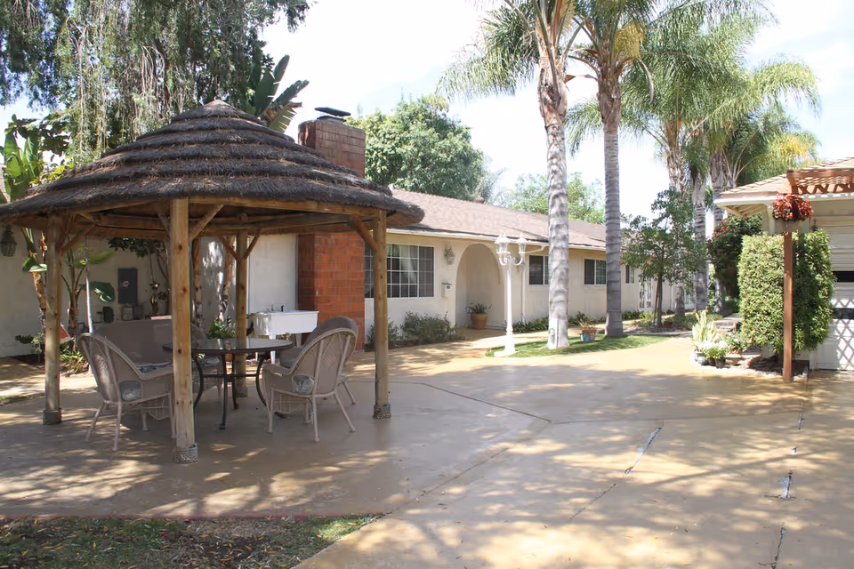 Photo 4 of Gate Manor