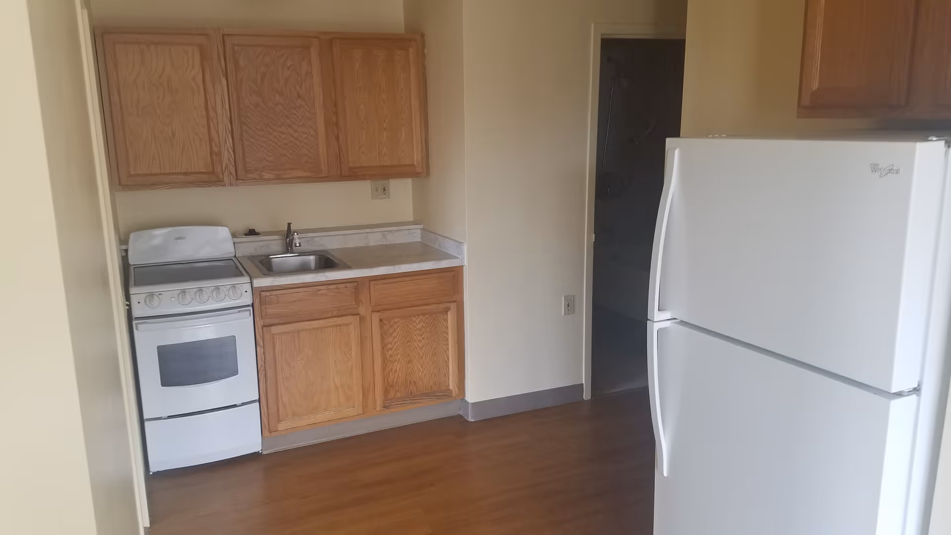 Photo 5 of Cambridge Apartments