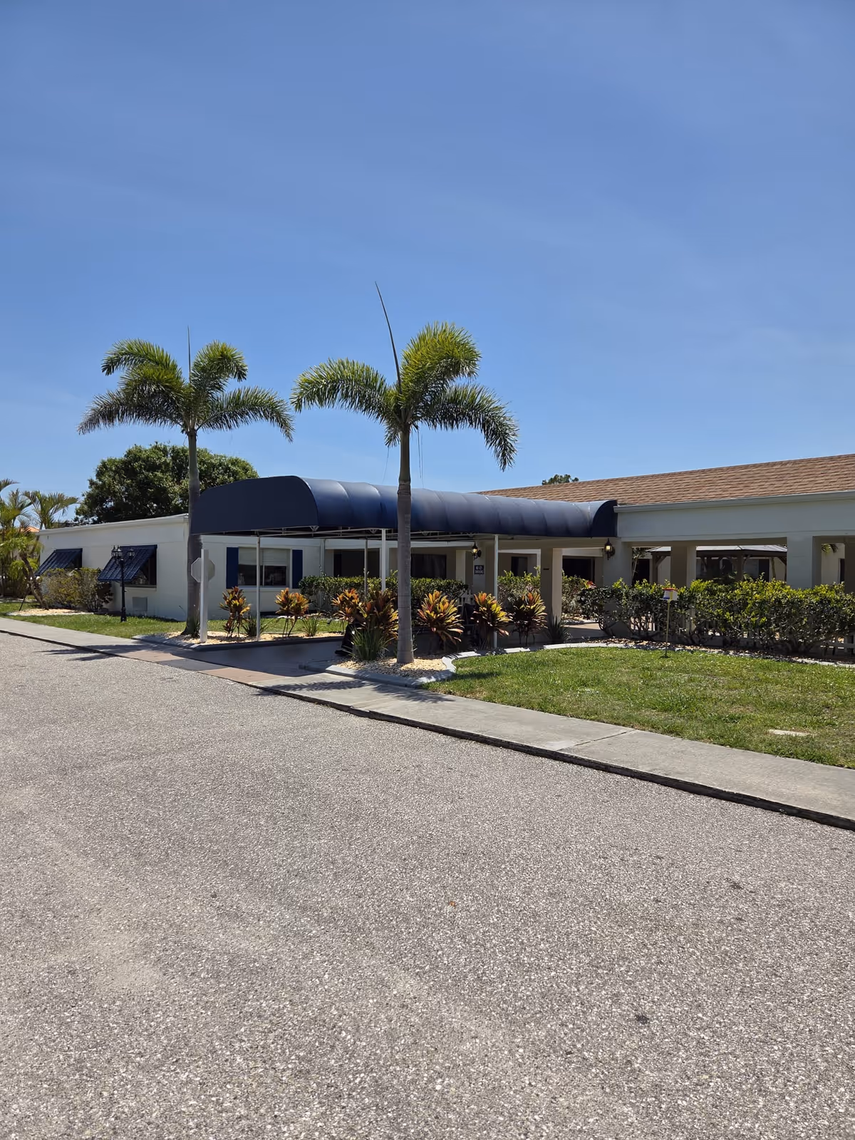 Photo 2 of Charlotte Bay Rehabilitation & Care Center
