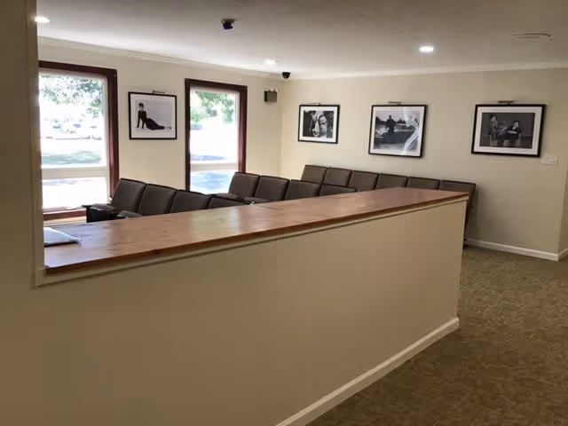 Photo 3 of Cambridge Pointe