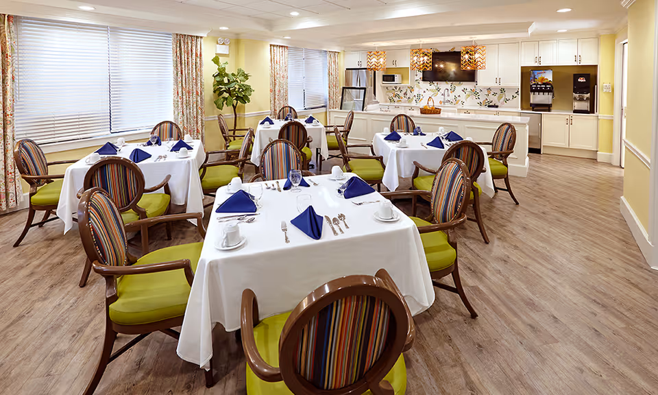 Photo 4 of 305 West End Assisted Living