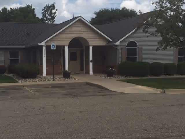 Photo 2 of Divine Life Assisted Living Center of Lansing