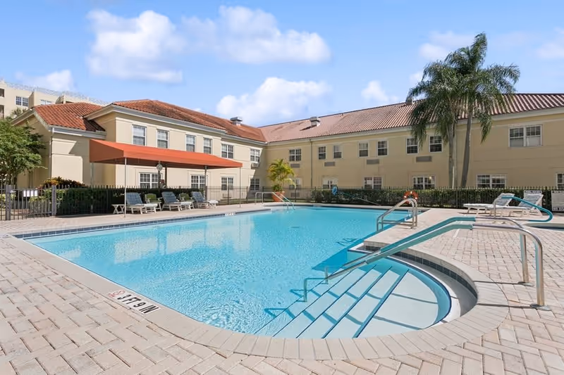 Photo 9 of Stratford Court of Palm Harbor
