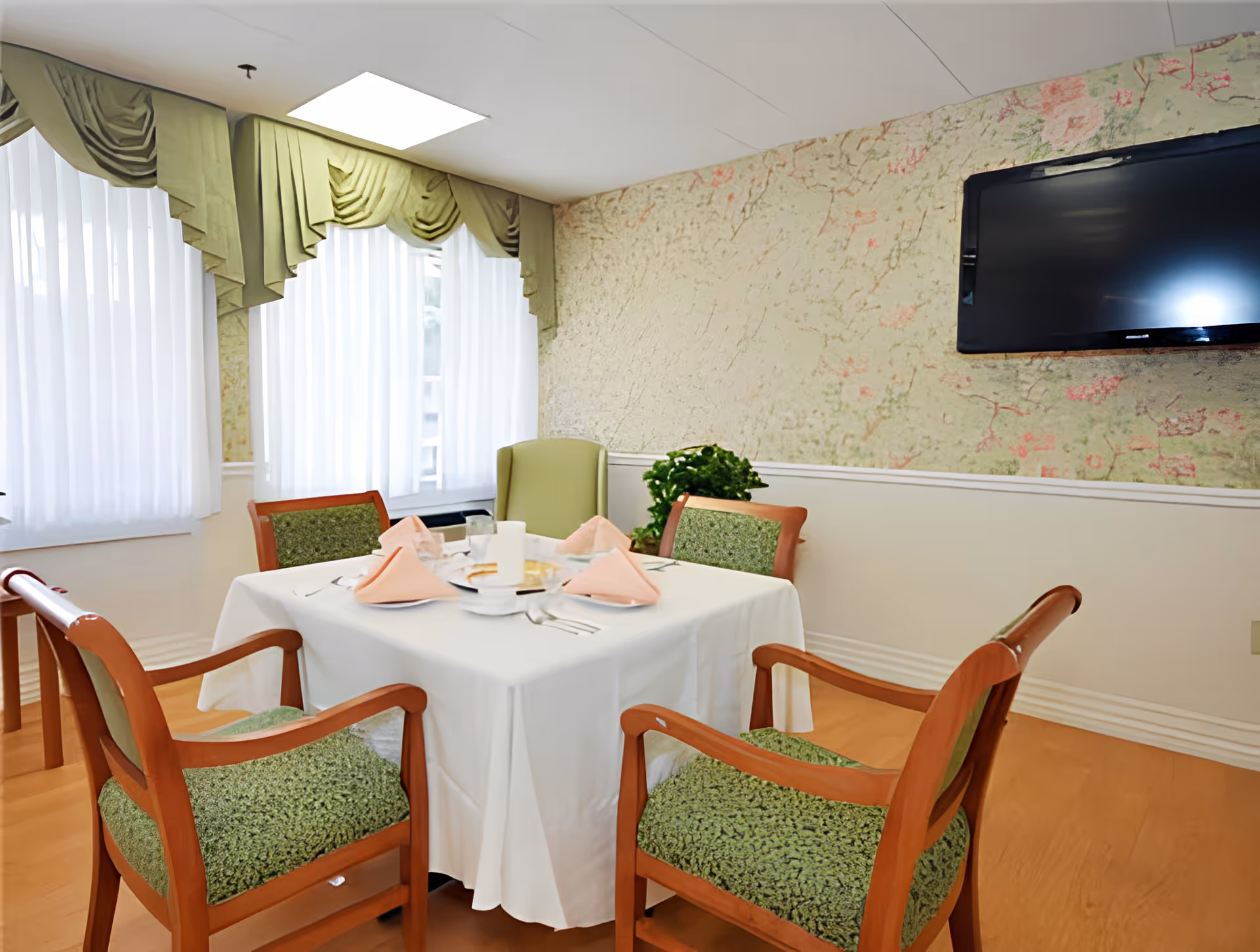 Photo 3 of The Pines At Utica Center For Nursing And Rehab