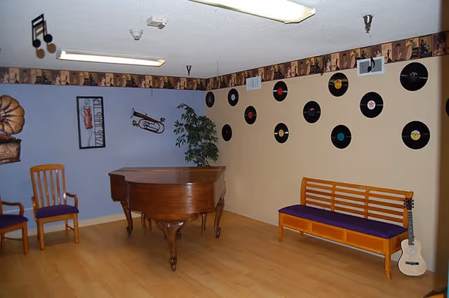 Photo 9 of Lakewood Gardens Alzheimer's & Dementia Care
